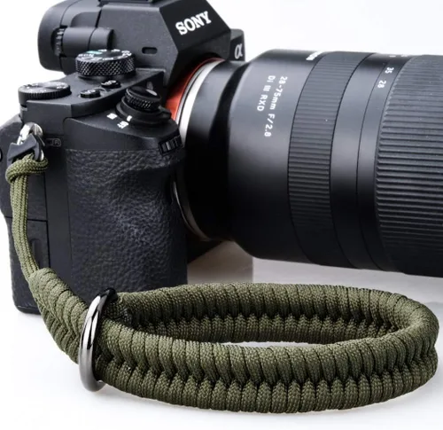 Vista 13 de AQAREA Correa de muñeca para cámara DSLR sin espejo, correa de mano de cámara de liberación rápida con conector más seguro (negro) con conector