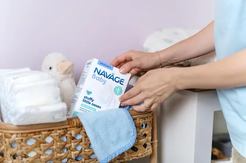 Vista 9 de Naväge Baby Bundle: Aspirador nasal para bebés + inhalador de microniebla, suave, aprobado por pediatras para la congestión del bebé y la nariz