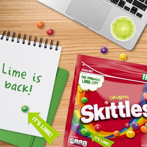 Vista 8 de SKITTLES Paquete de caramelos masticables originales a granel, caramelos de tamaño familiar, bolsa de 27.5 onzas (paquete de 6), caja