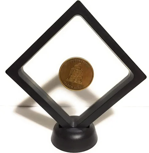 Vista 5 de RecoveryChip Diamante Negro Medallón Cuadrado Grande Challenge Moneda Chip Display Stand Holder Magic Suspension Box 4.3 inx4.3 in