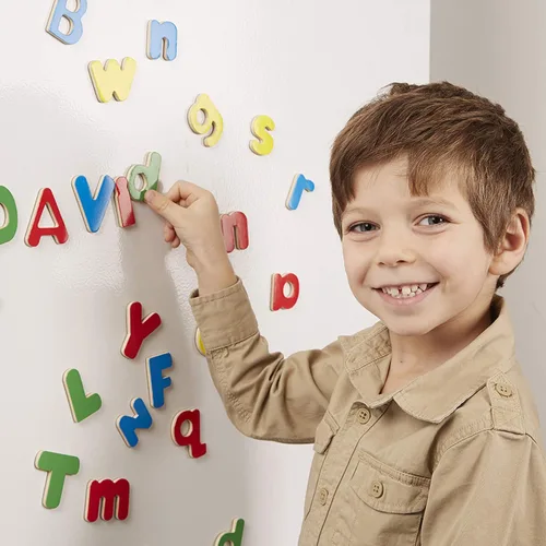 Vista 9 de Imanes de madera del alfabeto Melissa & Doug, Letras, Multicolor/Ninguno