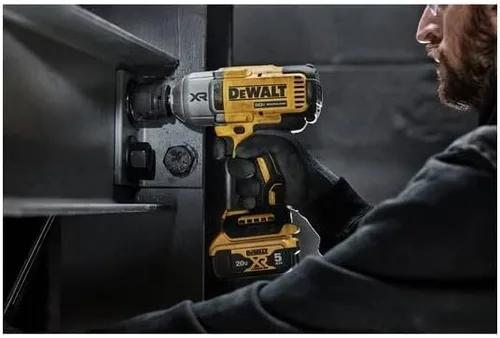 Vista 8 de DEWALT 20V MAX XR Llave de impacto de alto par de 1/2 pulgada con kit de yunque de anillo de retención (DCF900P2)