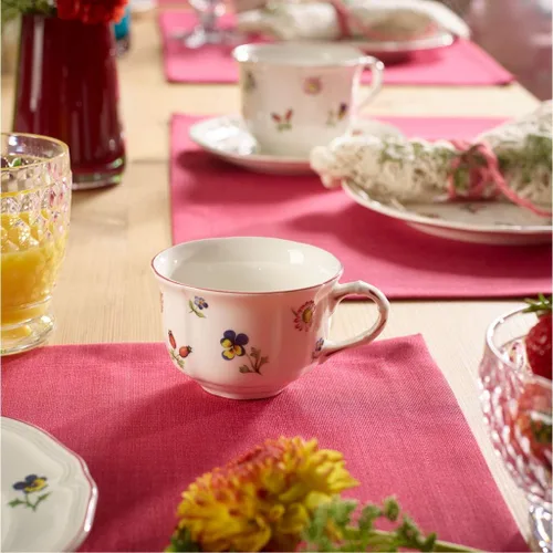 Vista 2 de Villeroy & Boch Taza de té Petite Fleur Creamy White porcelain tea cup, made in Germany, dishwasher and microwave safe, an afternoon tea companion