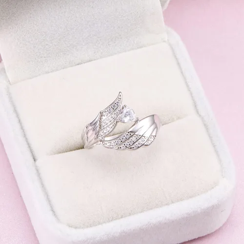 Vista 3 de Anillo de plata de ley 925 con alas de ángel y circonita cúbica gran pluma joyería para mujer