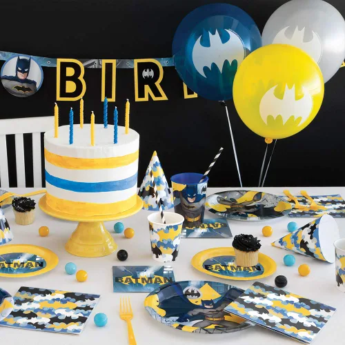Vista 2 de Batman - Platos redondos de 9 pulgadas (paquete de 8), platos de papel multicolor para cumpleaños y fiestas de niños