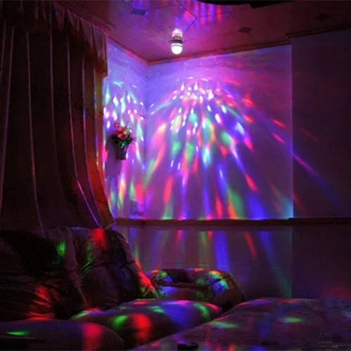Vista 3 de Bombilla LED de bola, 3W E27, RGB, cristal giratorio, luz de escenario, con rotación automática por voz (1 unidad)