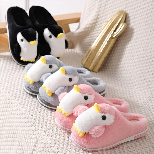 Vista 5 de YILANLAN Pantuflas de felpa para mujer, pantuflas de invierno, pantuflas de animales, pantuflas cálidas, pantuflas de pingüino, pantuflas