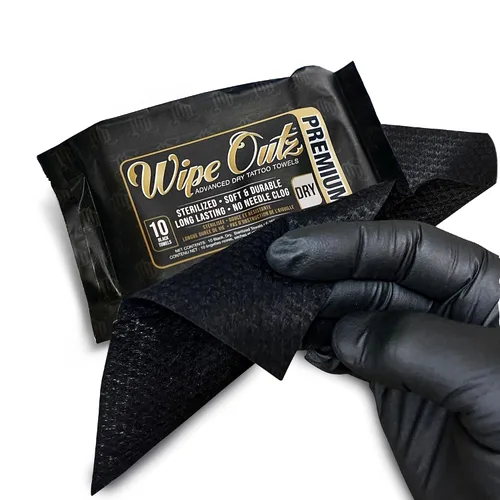Vista 2 de Wipe Outz Toallas negras para tatuajes – Toallitas secas de alta calidad para tatuajes y cuidados posteriores de PMU – Toallitas suaves