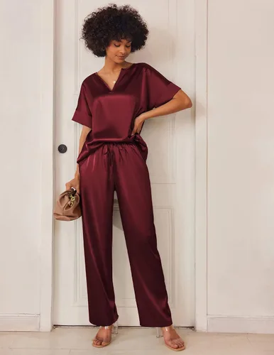 Vista 3 de Ekouaer Satin Pajama Set Womens Silk Short Sleeve V Neck Shirt with Long Pant Soft Pjs Set