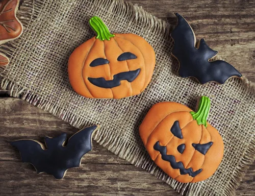 Vista 7 de Juego de cortadores de galletas de calabaza, 4 pulgadas, 3.22 pulgadas, 2 pulgadas, cortadores de galletas grandes para otoño, Halloween, Acción