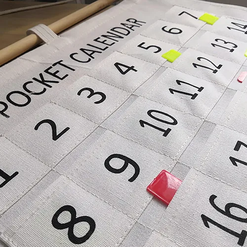Vista 6 de Bolsillo mensual con calendario mensual, práctico calendario para teléfonos, bolsillo de algodón y lino, bolsillo para el aula con calendario