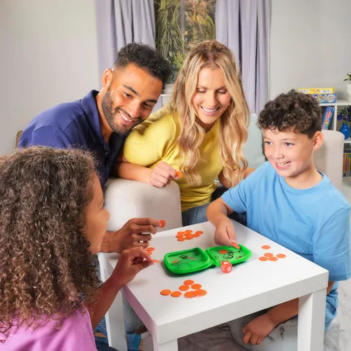 Vista 7 de TOMY Games 5 UP - Juego de dados The Push Your Luck para niños y adultos, juegos familiares y rellenos de calcetines para niños, dados de ritmo