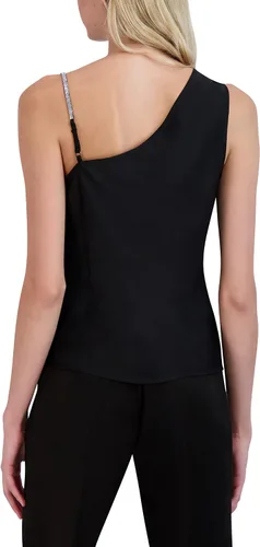 Vista 3 de BCBGeneration Camiseta de satén ajustada para mujer, con tirantes de diamantes de imitación, asimétrica, cuello vuelto