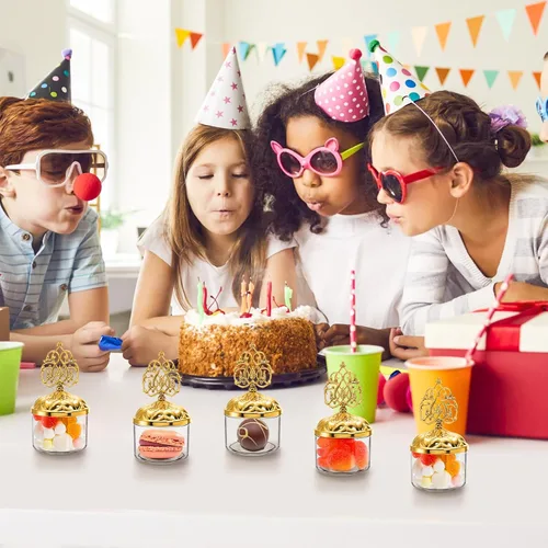 Vista 5 de Paquete de 24 cajas de regalo transparentes rellenables con tapas de cúpula dorada, caja de dulces de plástico en forma de cúpula de boda