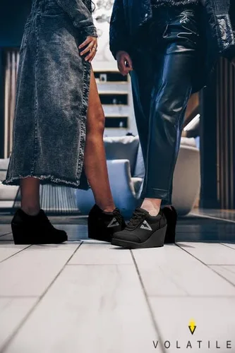 Vista 3 de VOLATILE Cash Fashion - Zapatos deportivos de cuña con plataforma para mujer