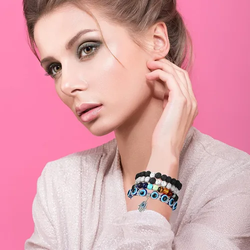 Vista 4 de Juego de 4 pulseras de mal de ojo, pulseras de cuentas Hamsa con dije de chakra, pulsera elástica para mujeres, adolescentes y niñas