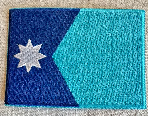 Vista 2 de Parche Bordado de la Bandera del Estado de Minnesota, Emblema MN, Planchado, Versión 2024