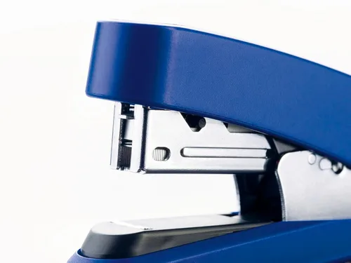 Vista 3 de Novus B 10fc - Grapadora plana con capacidad para 20 hojas, color azul