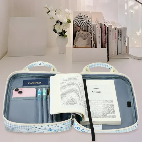 Vista 4 de DSIUE Funda para la Biblia para niños, funda de pana para llevar la Biblia, soporte para libros, bolsa con asa y bolsillos, diseño floral de retazos