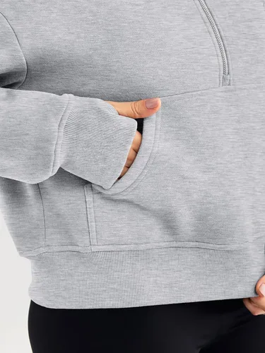 Vista 4 de Trendy Queen Sudaderas con capucha para mujer, con cremallera de un cuarto, sudaderas de gran tamaño, media cremallera con bolsillos, ropa de otoño