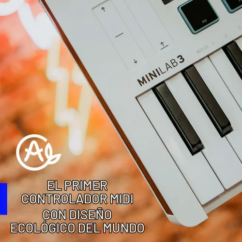 Vista 7 de Arturia MiniLab Controlador de teclado MIDI USB de 3 a 25 teclas con 8 almohadillas de batería multicolor, 8 perillas y software de producción