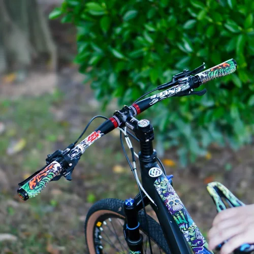 Vista 8 de CNC Agarres ergonómicos para manillar de bicicleta, agarres de silicona MTB para bicicleta de montaña/BMX.