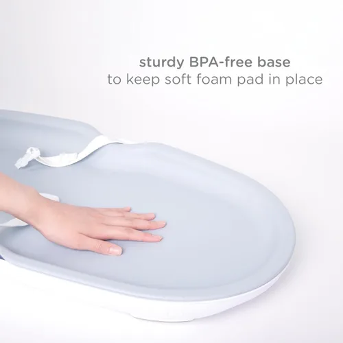 Vista 4 de Ubbi Cambiador de espuma para bebé, fácil de limpiar con base desmontable Gris