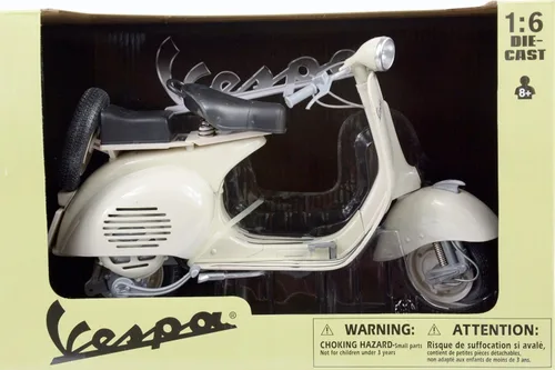 Vista 6 de New Ray Toys - Vespa 150VLIT/ Escala - 1:6 (49273)