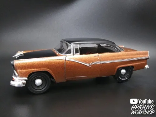 Vista 7 de AMT 1956 Ford Victoria Hardtop - Kit de modelo a escala 1:25