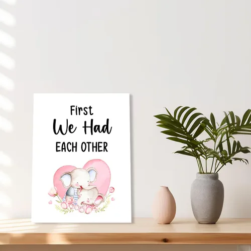 Vista 4 de Decoración de pared de la familia de elefantes, First We Had Each Other, lienzo enmarcado para cuarto de bebé, decoración de pared 49 Primero nos