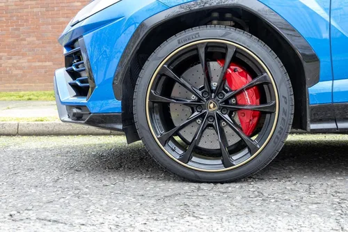 Vista 6 de AlloyGator Protector de Llanta Dorado para Ruedas de Automóvil (Se Adapta a Ruedas de 12-24" de Diámetro) - Paquete de 4 Protectores de Rueda