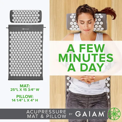 Vista 5 de Juego de tapete de acupresión y almohada Gaiam, alfombrilla de masaje estilo acupuntura y almohada, alivio para el nervio ciático, tensión muscular