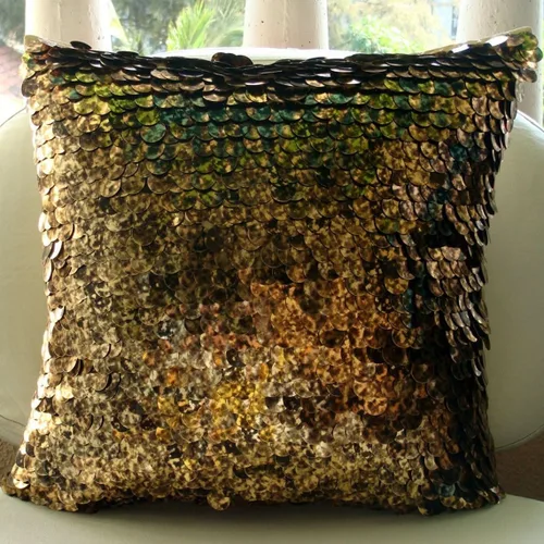 Vista 3 de The HomeCentric Funda de almohada dorada, funda de almohada geométrica moderna, funda de almohada de 12 x 12 pulgadas (11.8 x 11.8 in), funda