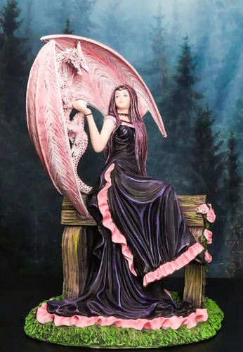 Vista 8 de Ebros Gift Fantasy Myths and Legends - Elegante dragón Wyvern rosa con hada rosa en vestido negro, damisela sentada en banco de madera, figura