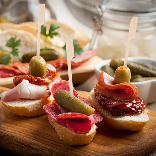 Vista 7 de HAKSEN 400 pinchos de bambú para aperitivos, púas de cóctel para bebidas, brochetas de madera de 4.7 pulgadas para sándwich, frutas, kabs