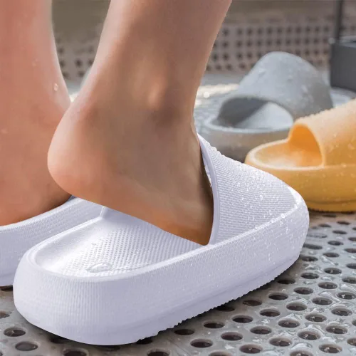 Vista 7 de Sandalias de nube para niños, niñas, niños, pantuflas de ducha y baño, cómodas pantuflas antideslizantes de suela gruesa para verano, zapatos