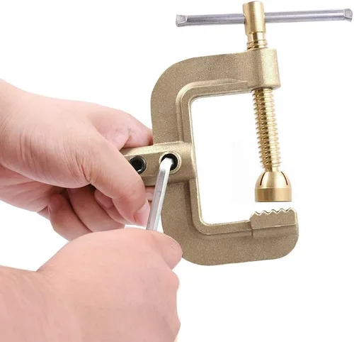 Vista 3 de H HZXVOGEN Abrazadera de tierra de soldadura estilo C 400A, abrazadera de tierra de latón macizo resistente con bloqueo de tornillo, apertura