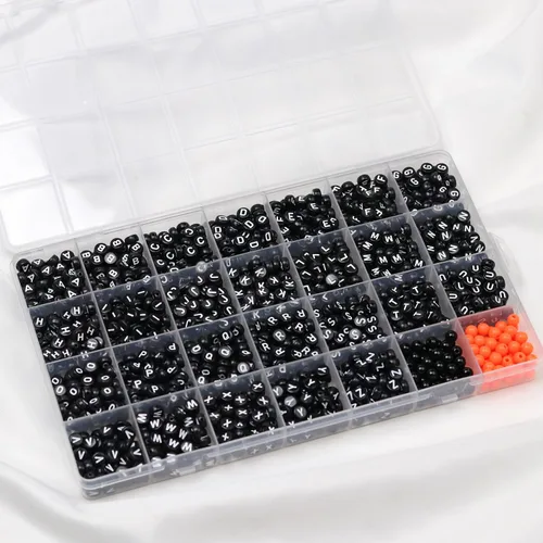 Vista 4 de Melius Cuentas de letras acrílicas negras con cuentas redondas negras y naranjas, 1450 cuentas redondas del alfabeto en caja de 28 cuadrículas