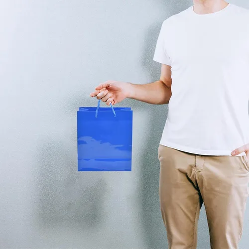 Vista 7 de FAiVICA 24 bolsas de regalo de papel azul brillante de alta calidad medianas (7 x 9 x 3.75 pulgadas), bolsas brillantes para recuerdos de fiesta