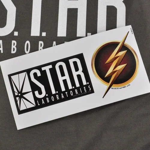Vista 6 de Popfunk Classic Flash Star Labs Superhero S.T.A.R. Laboratories - Camiseta