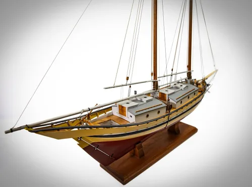 Vista 3 de Modelo Shipways Kit de madera para barcos Glad Tidings Pinky Schooner escala 1:24
