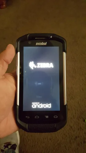 Vista 2 de Zebra Technologies TC700H-KC11ES-NA Serie TC70 computadora móvil táctil de mano para empresa, Wan 802.11 ABGN/Android KitKat 4.2.2, alcance