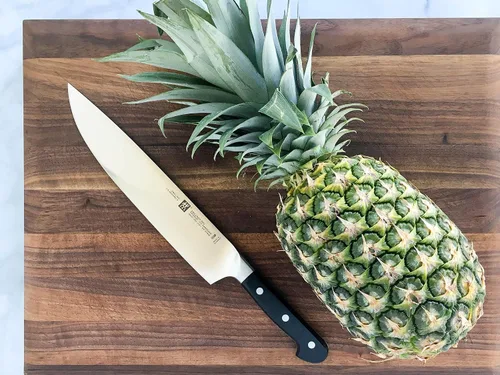 Vista 2 de ZWILLING Pro Cuchillo de chef de 10 pulgadas Negro/ acero inoxidable