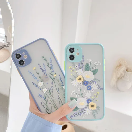 Vista 3 de Ownest Compatible con iPhone 15 Pro Funda transparente esmerilada de policarbonato 3D floral para niñas y mujeres y funda protectora de TPU suave