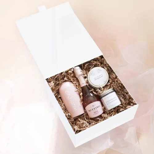 Vista 4 de Purple Q Crafts 1 paquete de caja de regalo dura blanca con tapa de cierre magnético de 8 x 8 x 4 pulgadas, cajas cuadradas con acabado blanco