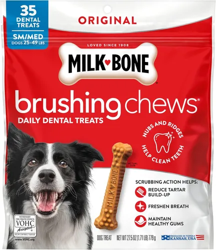 Vista 9 de Milk-Bone Original Masticables para Cepillar, 35 Golosinas Dentales Diarias para Perros de Tamaño Pequeño/Mediano, Acción de Frotamiento Ayuda a
