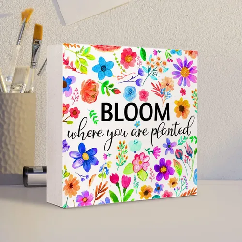 Vista 4 de Decoración de escritorio de primavera, letrero de madera con texto en inglés "Bloom Where You Are Planted", decoración de escritorio de flores