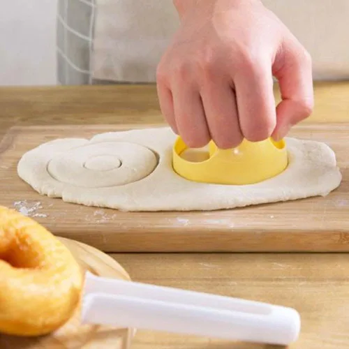 Vista 3 de Cortadores de donas de plástico con alicates de inmersión, molde de dona, herramienta para hornear donas de bricolaje, molde de donas antiadherente