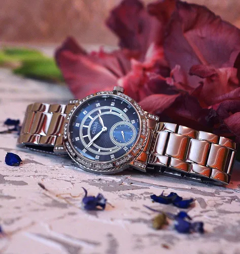 Vista 7 de Guess para mujer constelación reloj analógico