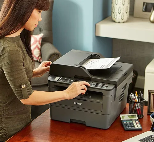 Vista 9 de Brother MFC L26 Series Impresora láser compacta monocromática todo en uno, impresión dúplex automática, 250 hojas, inalámbrica, impresión móvil